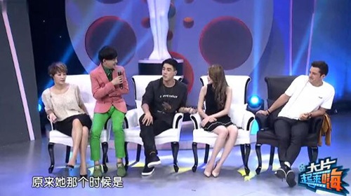 昆凌害羞承认 周杰伦频繁探班意外怀二胎